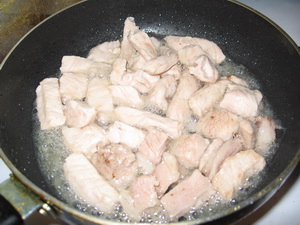 Мясо, тушеное с баклажанами и кабачками