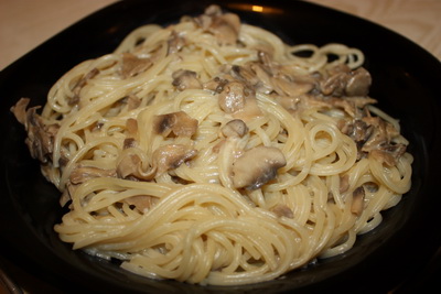 Спагетти со сливочно грибным соусом