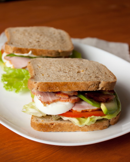 Рецепт сэндвича с кобб-салатом