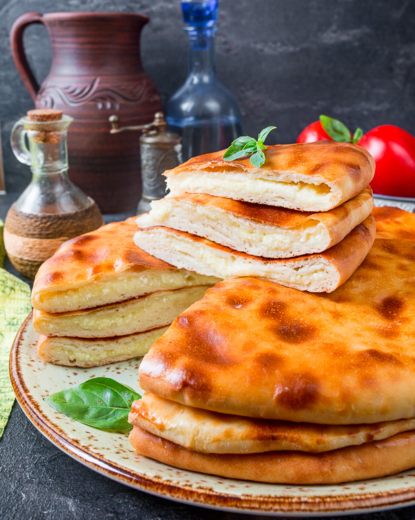 Рецепт осетинских пирогов с картофелем и сыром